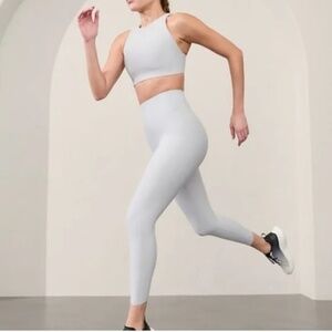 Athleta Pacesetter 7/8 Tight , Quartz Gray, Women's Size XS.